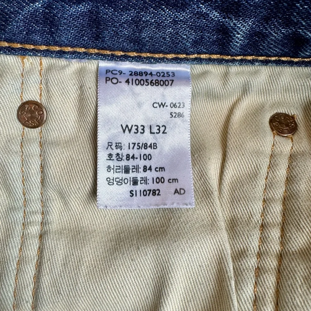 Levi's Premium Selvedge 501 ST Slim Straight Jeans in Medium Blue Wash - Picture 8 of 11